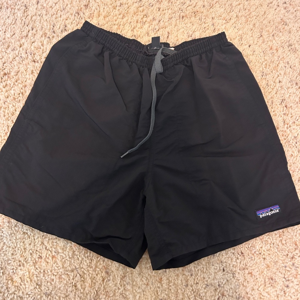Patagonia Black men’s 5” baggies shorts